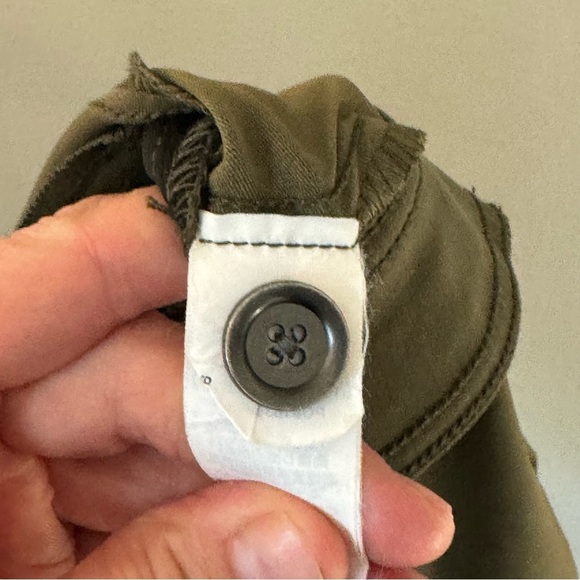 PRANA Halle Hiking Long Shorts Slate Green Olive Stretch Quick Dry Size 0 - Picture 12 of 13